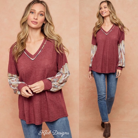 ❤️LAST 1! V Neck Aztec Detail Super Soft Sweatshirt Top! - Picture 2 of 9